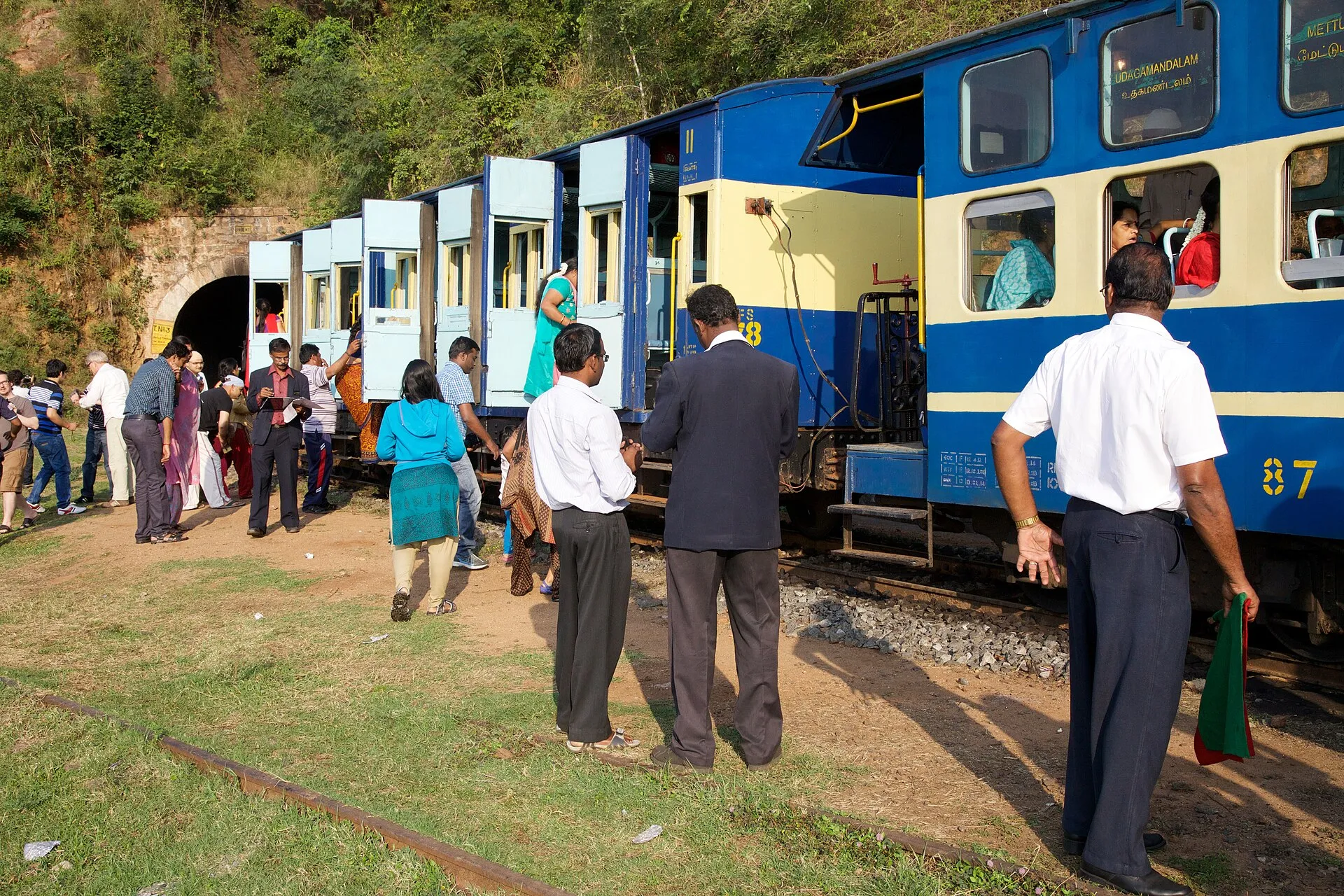 Coimbatore to Ooty taxi route